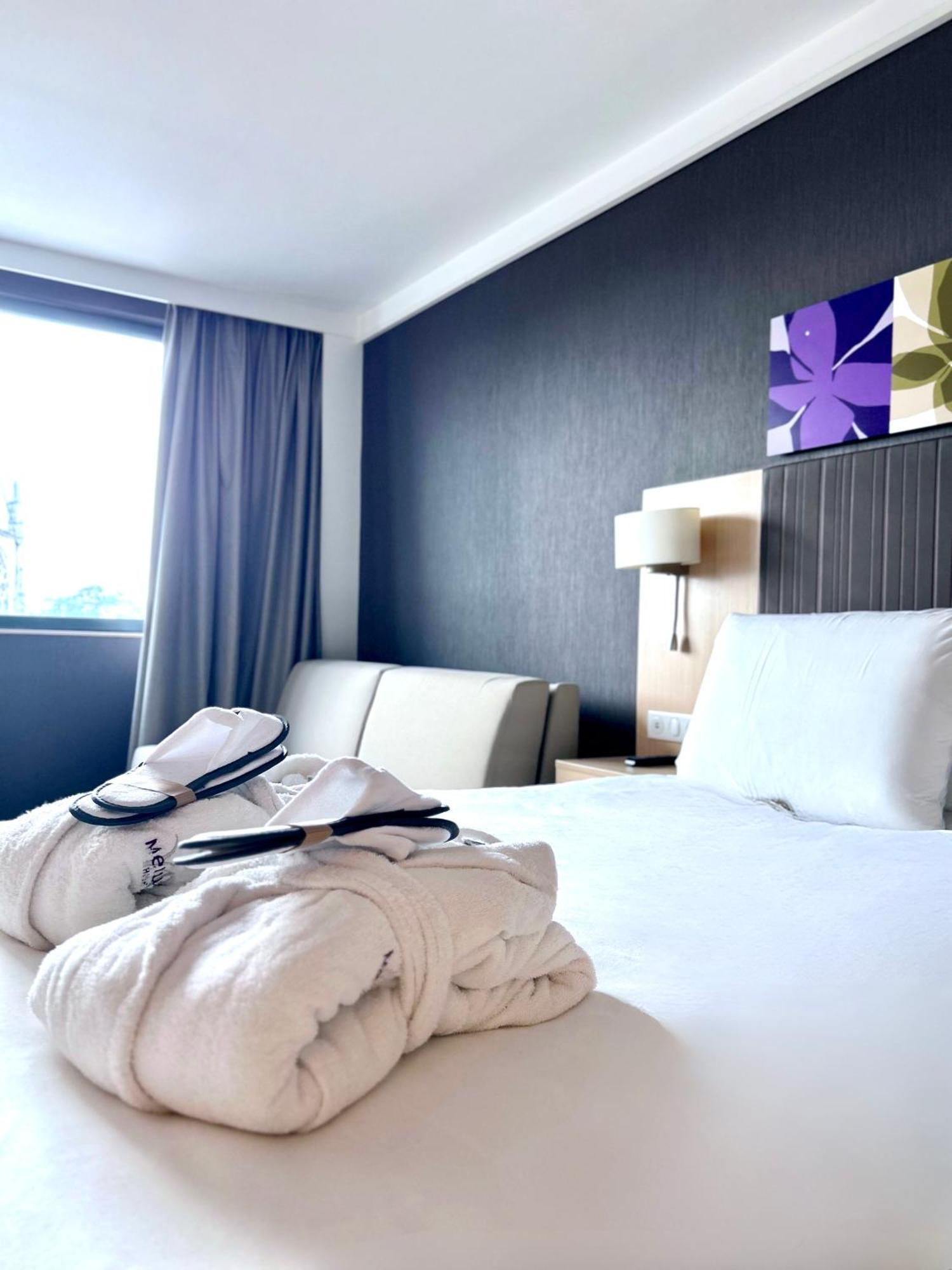 Mercure Valenciennes Centre Exterior foto